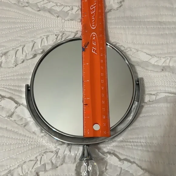 (NWT) Round standing vanity mirror, two sides, with round crystal stand - Picture 3 of 4